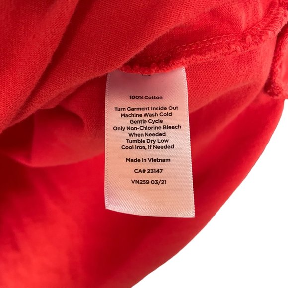 ✨5/$20 ✨  Talbots Red 3/4 sleeve top size 2xp - Picture 4 of 4